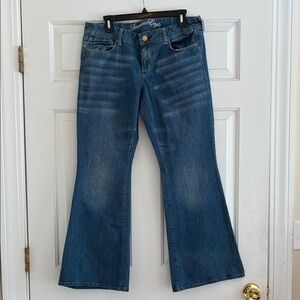 🆕 American Eagle Outfitters Blue Real Flare Jeans SZ 12 short